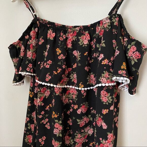No Boundaries Blouse Cold Shoulder Floral Print Black Ruffle Casual Juniors Plus - Picture 6 of 8